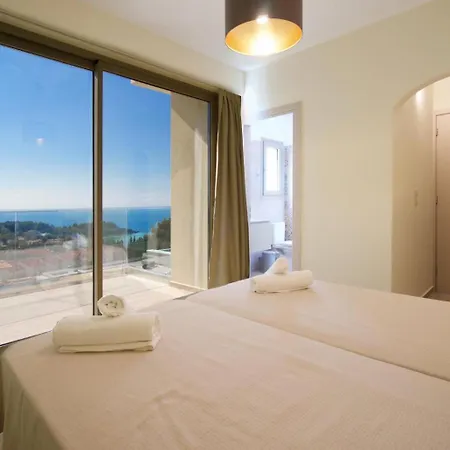 Lassi Fos וילה ארגוסטולי