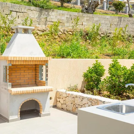 Lassi Fos * ארגוסטולי