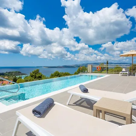 וילה Lassi Fos *